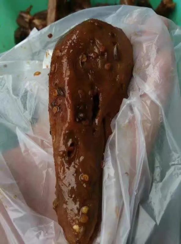 卤鸭脖